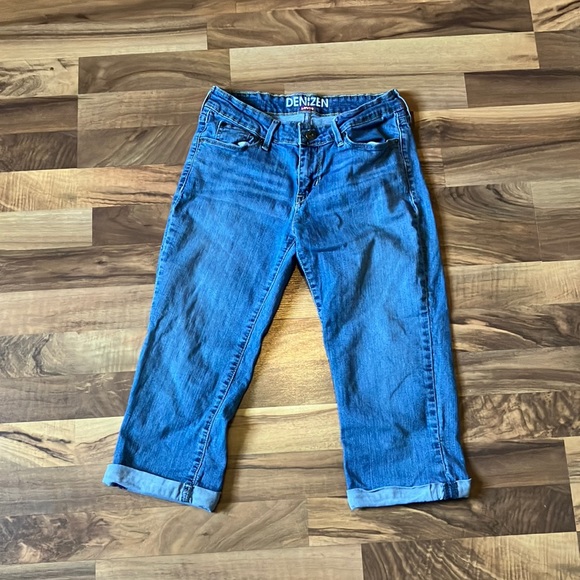 Denizen from Levi's Pants - Levi’s Denizen Blue Jean Capri, Size 2